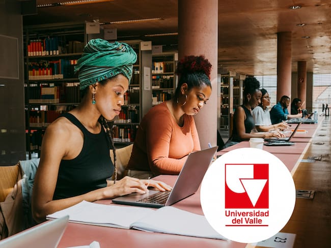Mujeres estudiando en Biblioteca y logo Universidad del Valle (Getty Images)