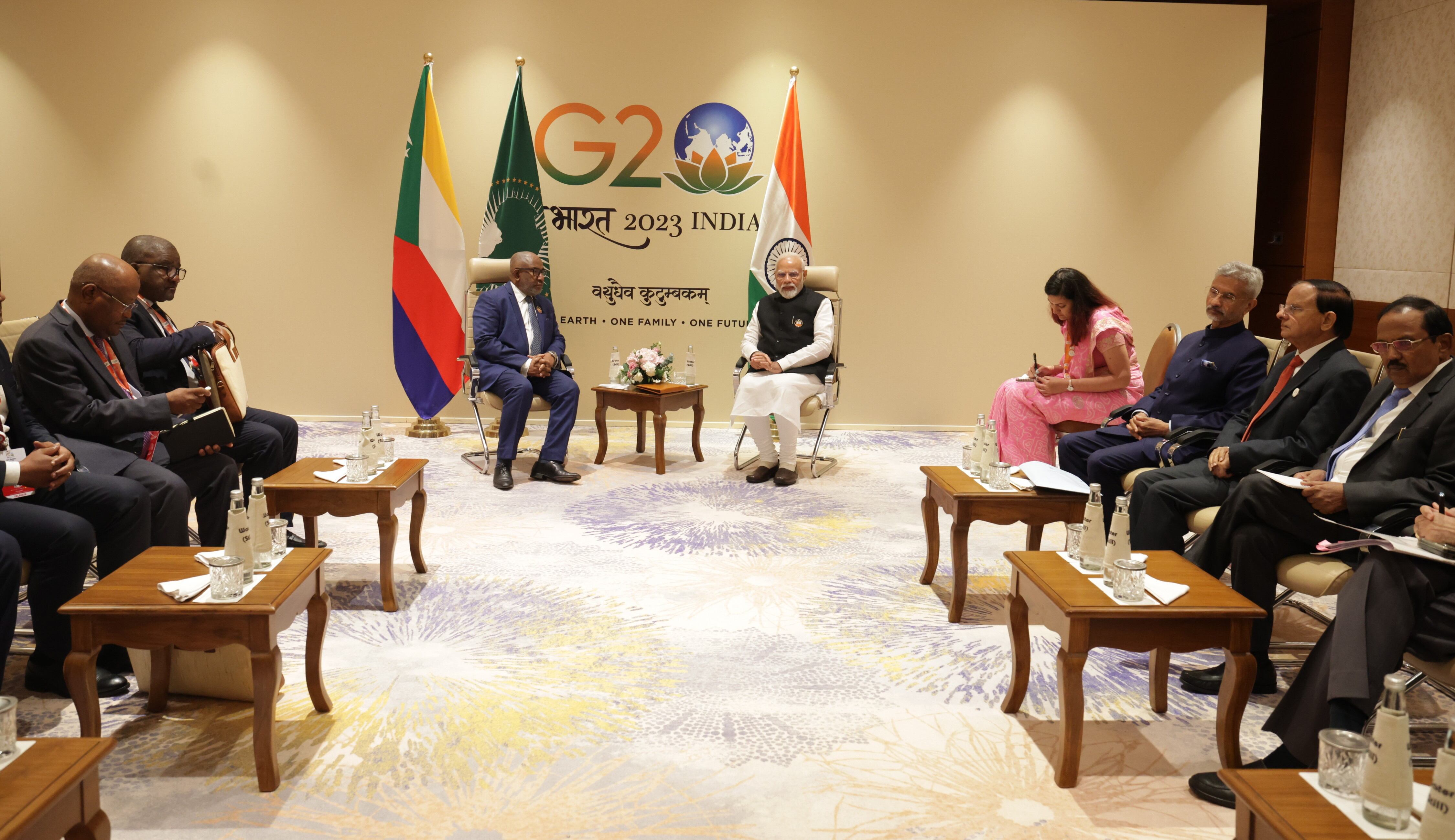 New Delhi (India), 10/09/2023.- A handout picture made available by The Ministry of External Affairs (MEA) of India, shows Indian Prime Minister Narendra Modi(C-R) meets with Chairperson of the African Union and President of the Comoros, Azali Assoumani (C-L), in New Delhi, 10 September 2023, on the closing day of the G20 Summit. The G20 Heads of State and Government summit took place in the Indian capital on 09 and 10 September. (Comores, Nueva Delhi) EFE/EPA/MEA / HANDOUT HANDOUT EDITORIAL USE ONLY/NO SALES