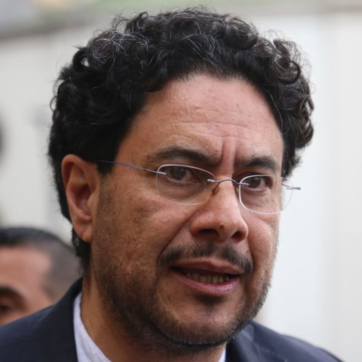 Cepeda pide acelerar debate presidencial y reclama a Abelardo designación de compromisarios
