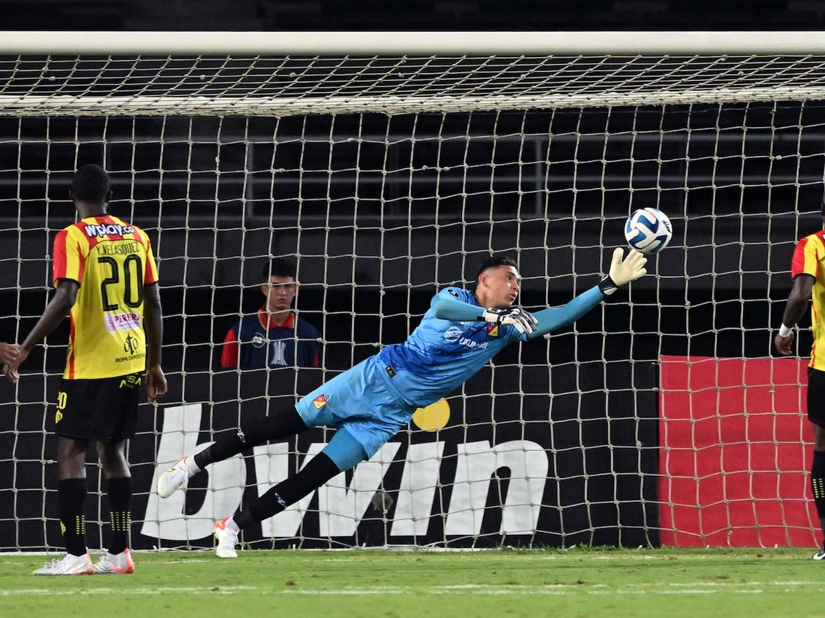 Aldair Quintana reforzaría el arco del Atlético Bucaramanga
