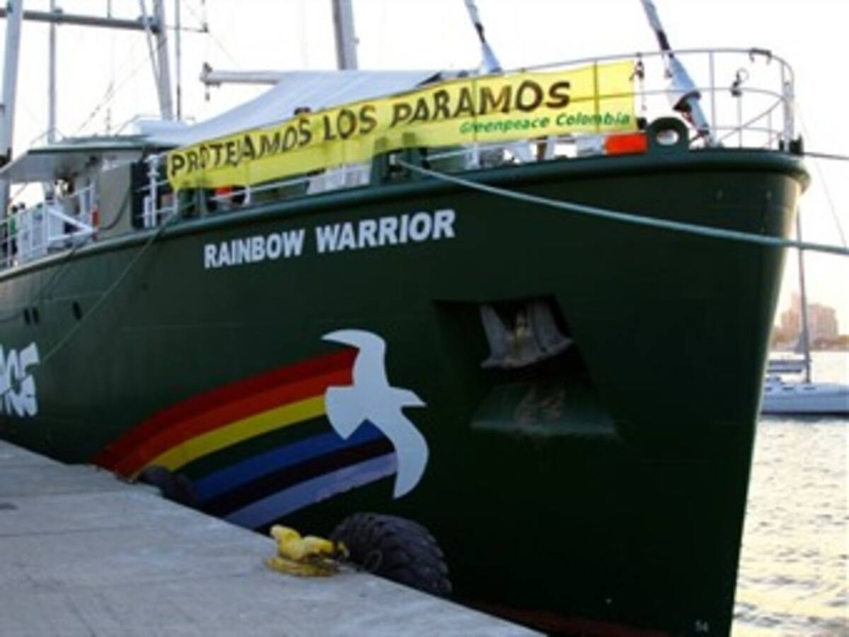 Embarcación Greenpeace llega a Colombia