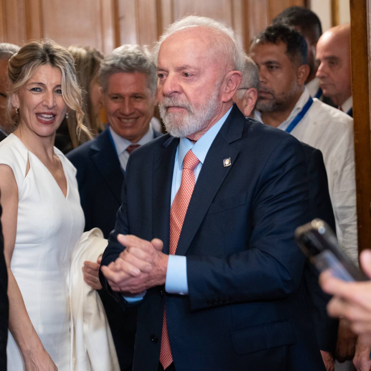 Lula antes del 8M: los hombres deben “aprender a lavar baños y cambiar pañales”