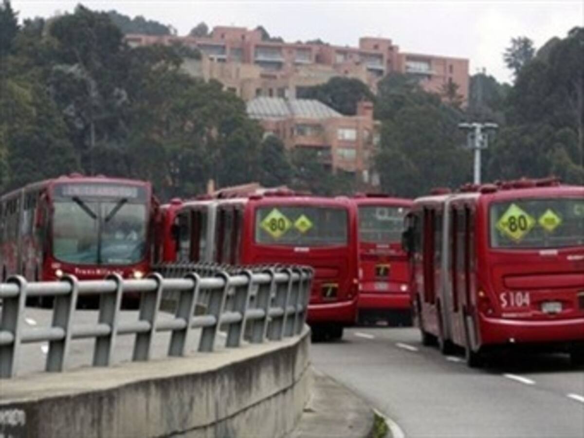 Intervienen losas de Transmilenio en estado crítico en Caracas y Autonorte