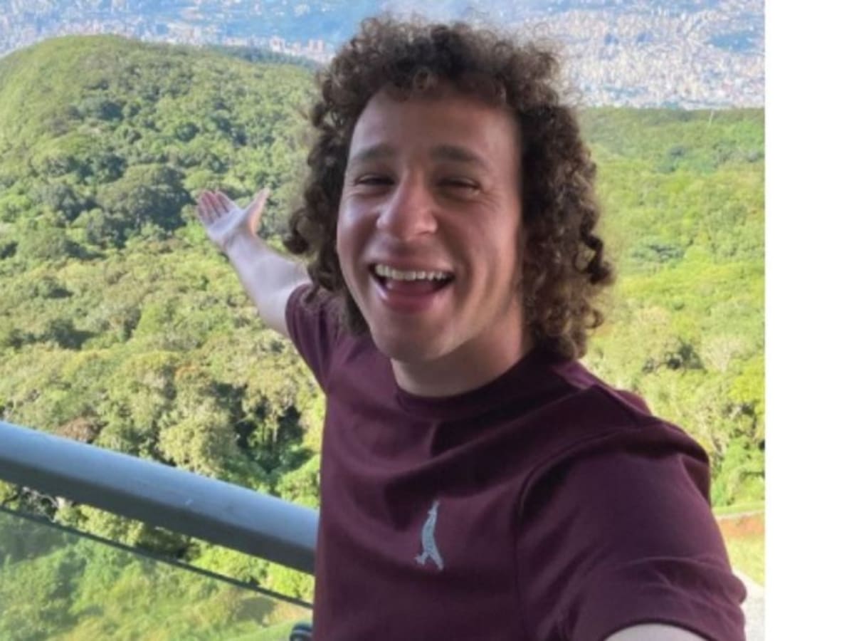 Luisito Comunica replicó una foto de Gustavo Petro: hay revuelo