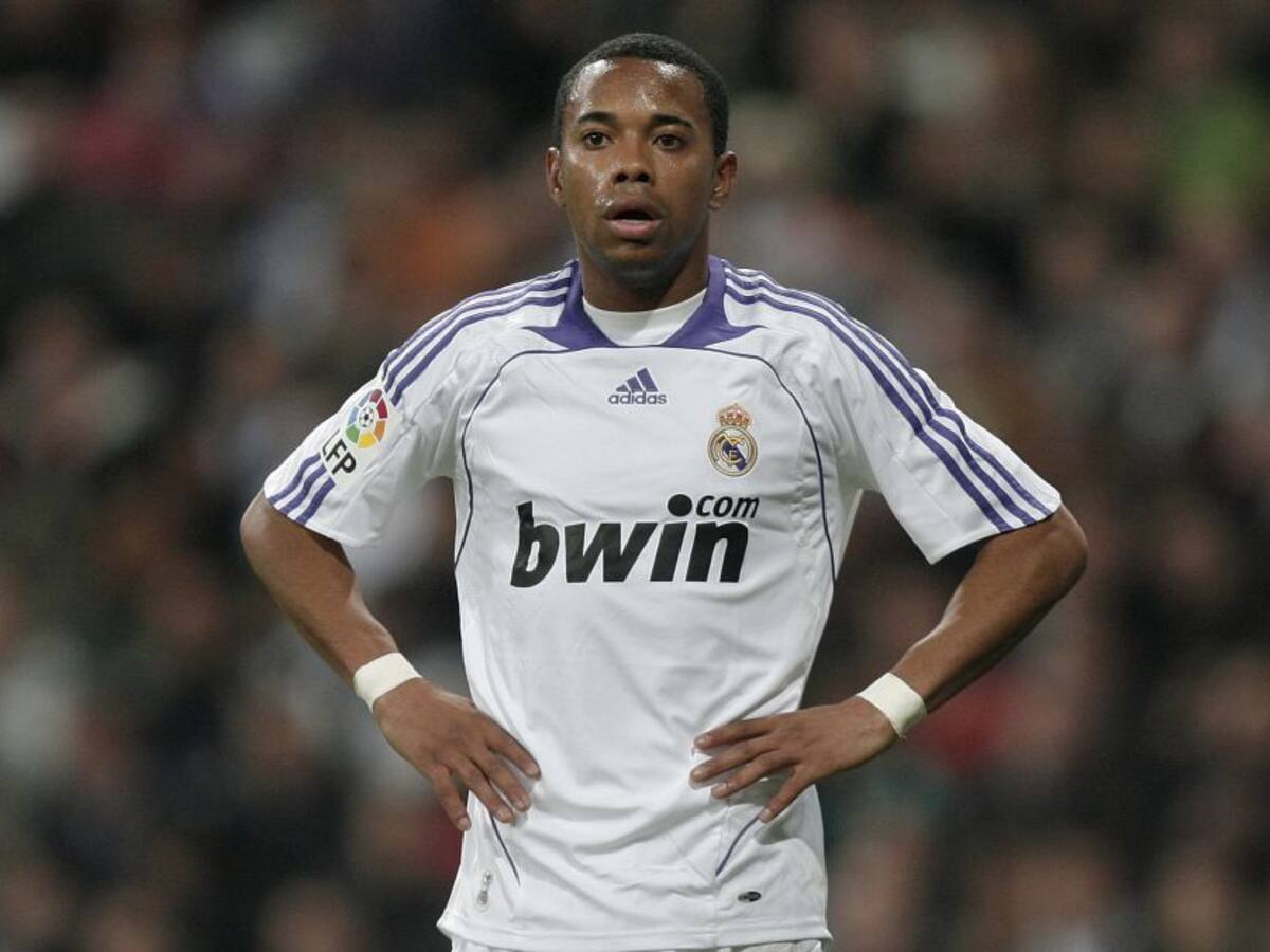 Confirman condena de 9 años de prisión para Robinho por violación en Milán