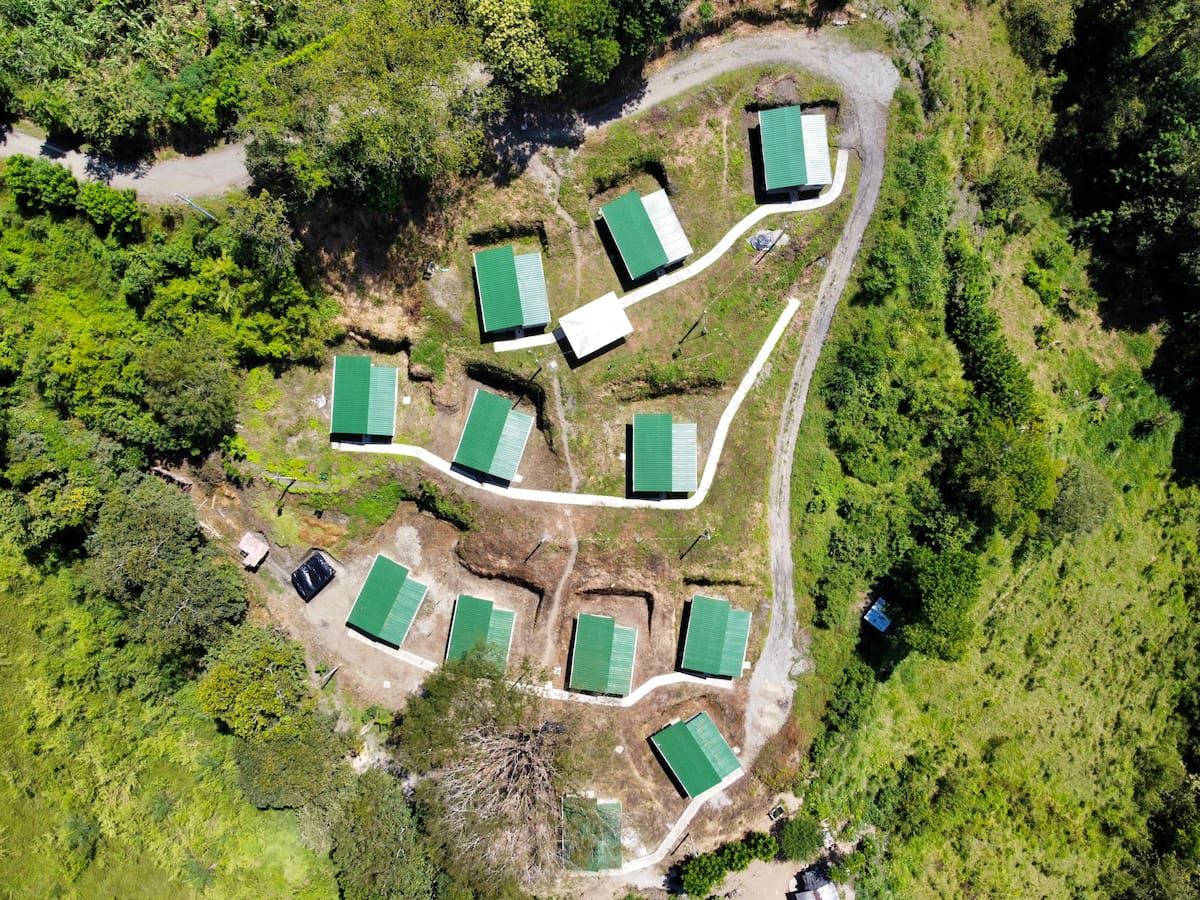 Gobernación de Antioquia pidió al gobierno lotes para viviendas de firmantes de paz