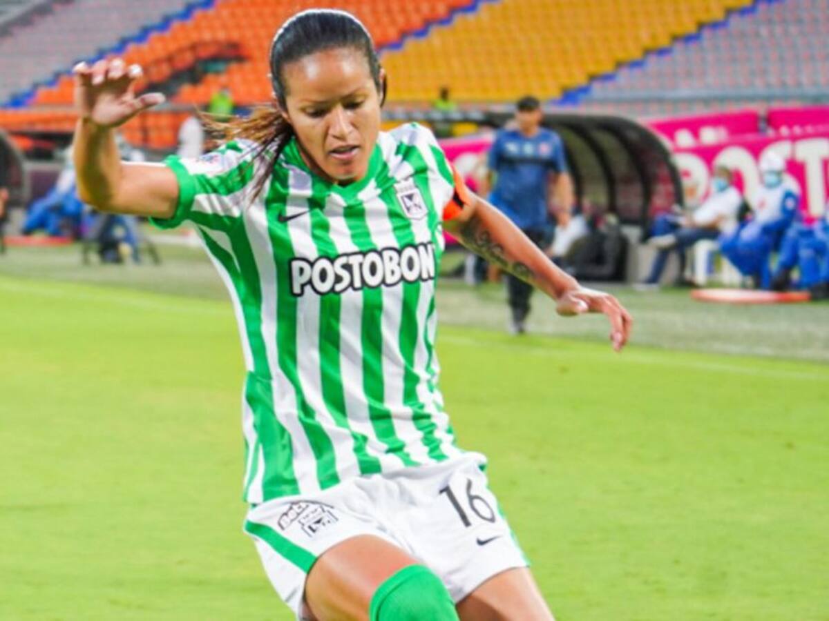 La fuerte agresión de Lady Andrade que no le significó ni tarjeta amarilla