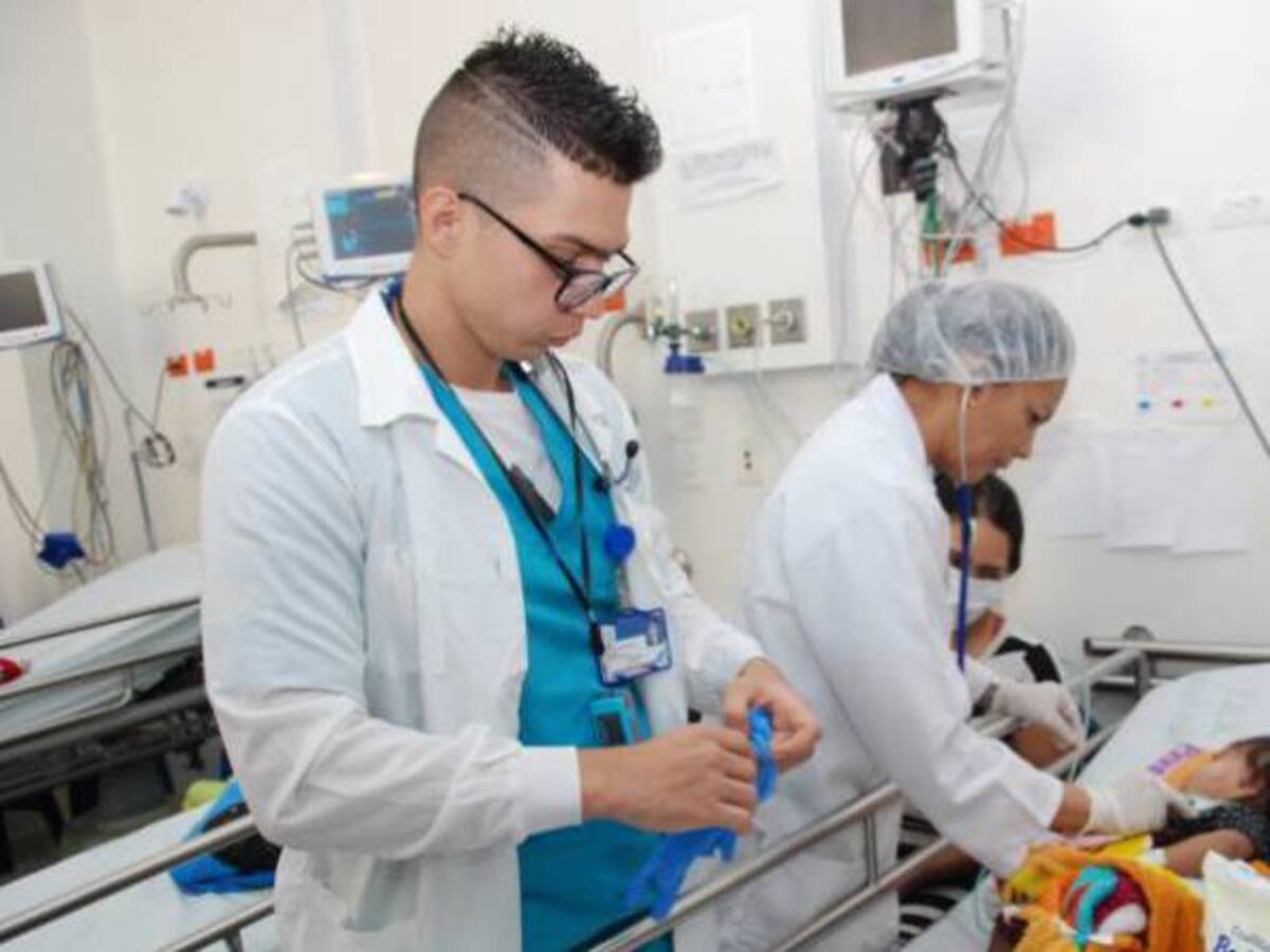 Padre intentó degollar a su hijo de 4 años y luego se suicida