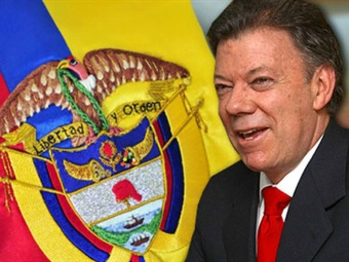 Presidente Santos desea suerte al Real Madrid y al Barcelona en la Champion League