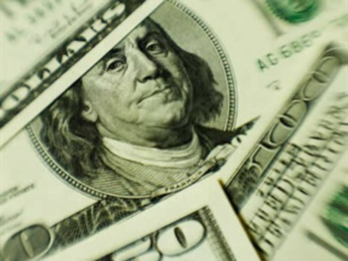 El gobierno abre todas las opciones para frenar caída del dólar