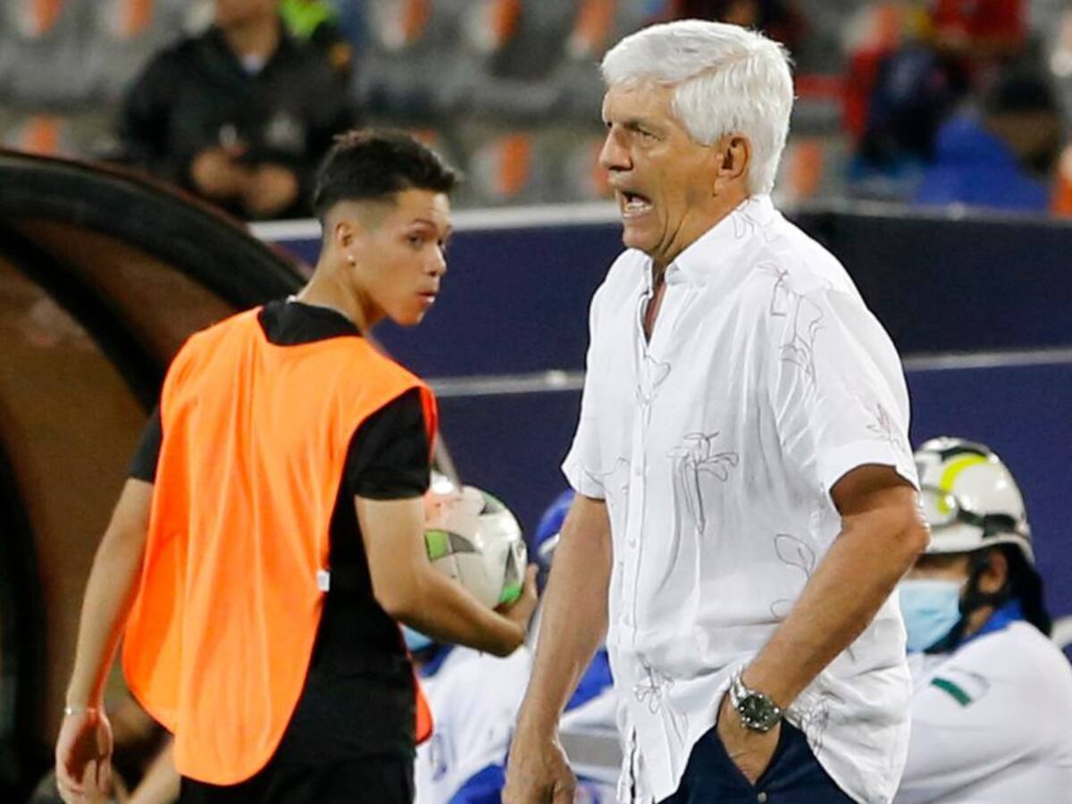 Julio Comeseña no es más el técnico de Independiente Medellín