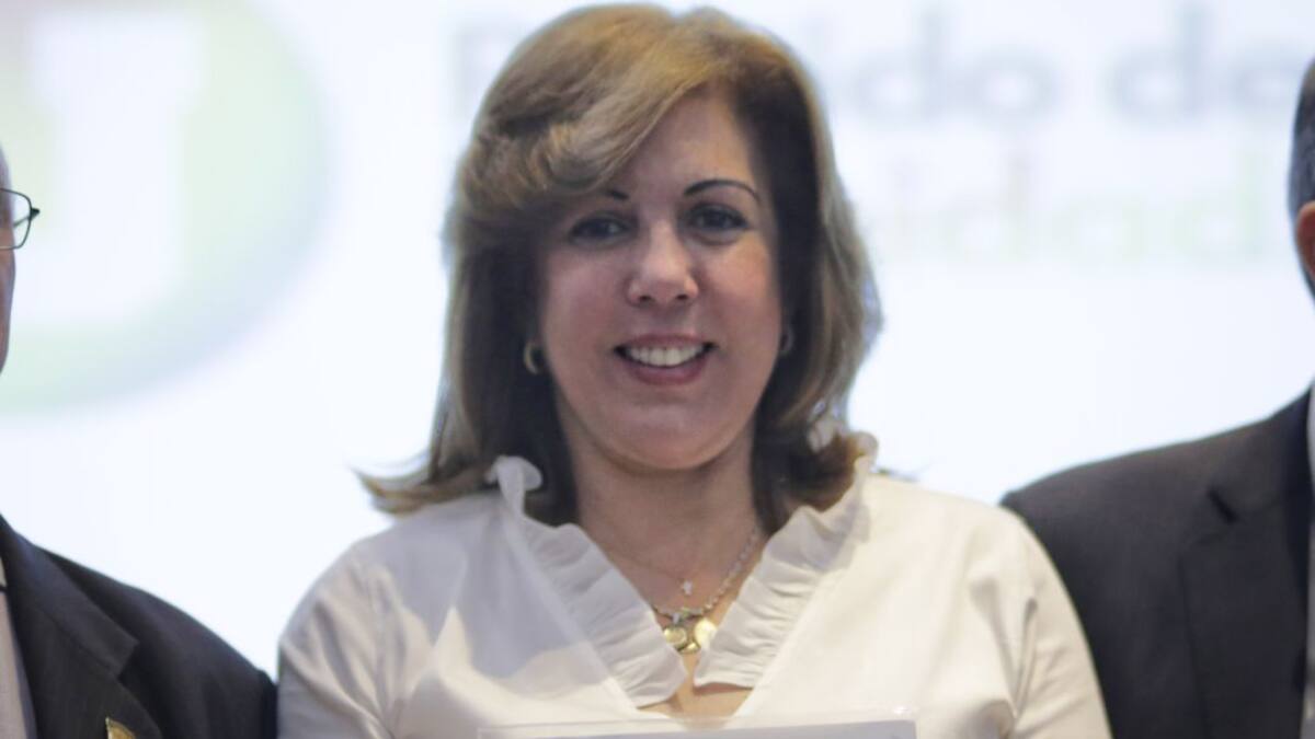 "Jamás hubo una denuncia": gobernadora del Valle sobre caso de acoso sexual