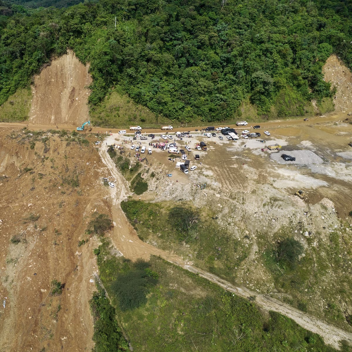 Gobierno de China donará USD100.000 para atender el derrumbe en la vía Medellín - Quibdó