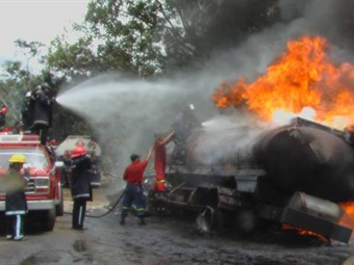 Ataque de las Farc a caravana de camiones petroleros dejó dos personas muertas