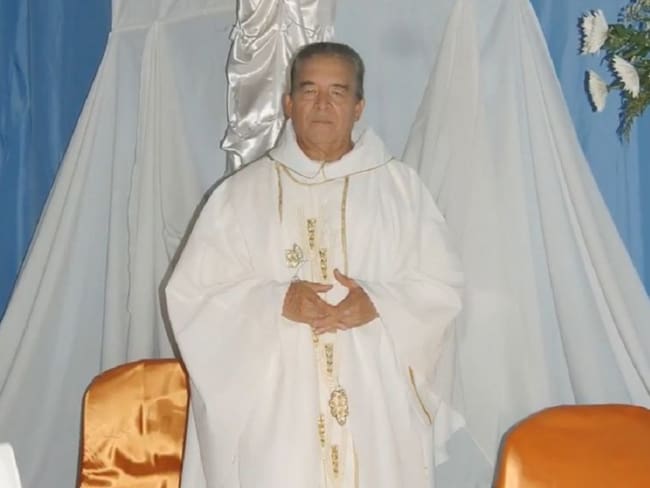 Murió un sacerdote de 74 años por COVID-19 en Medellín