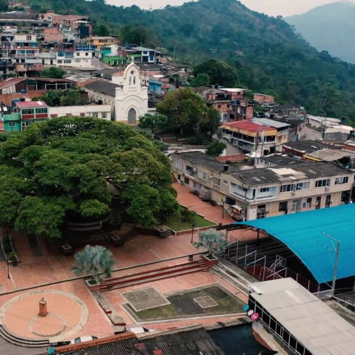 Renuncia masiva de líderes en Landázuri