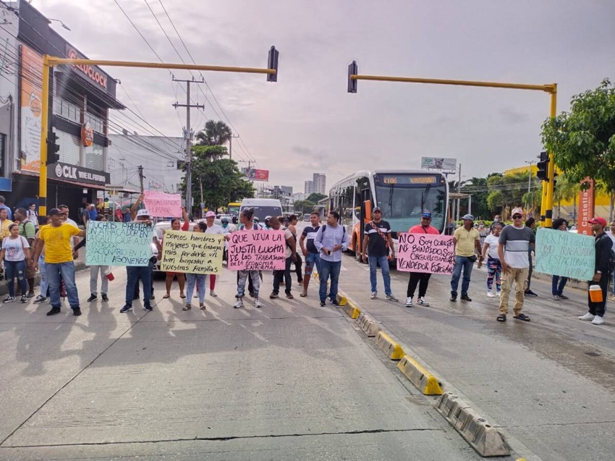 Vendedores estacionarios de La Castellana marcharon para exigir respeto a sus trabajos