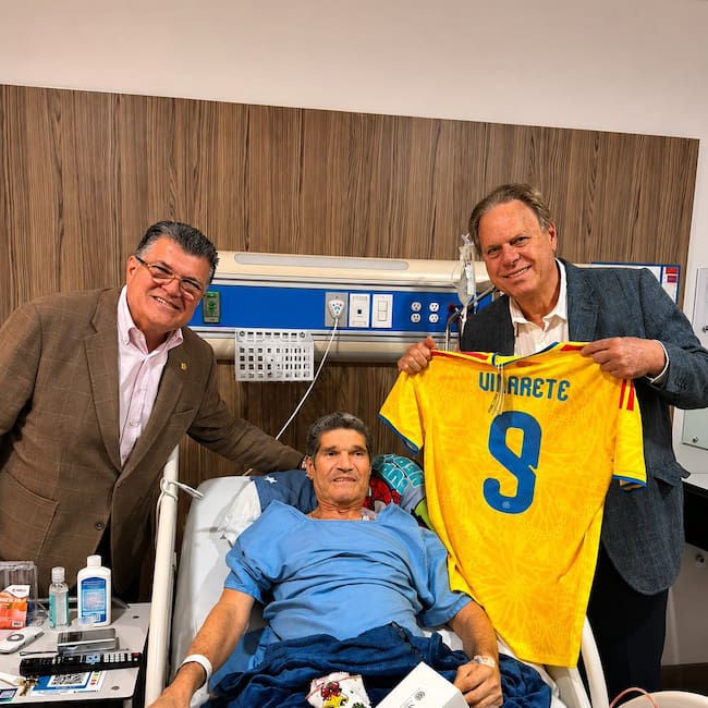 Operación del exfutbolista samario Carlos Vilarete fue un éxito/ Federación Colombiana de Fútbol.