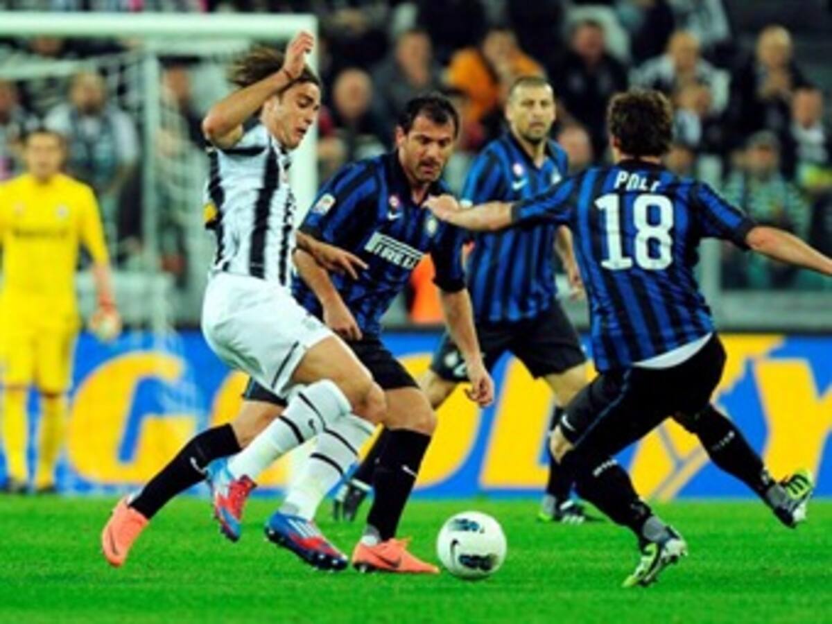 Juventus venció 2-0 al Inter y está a cuatro puntos del Milan