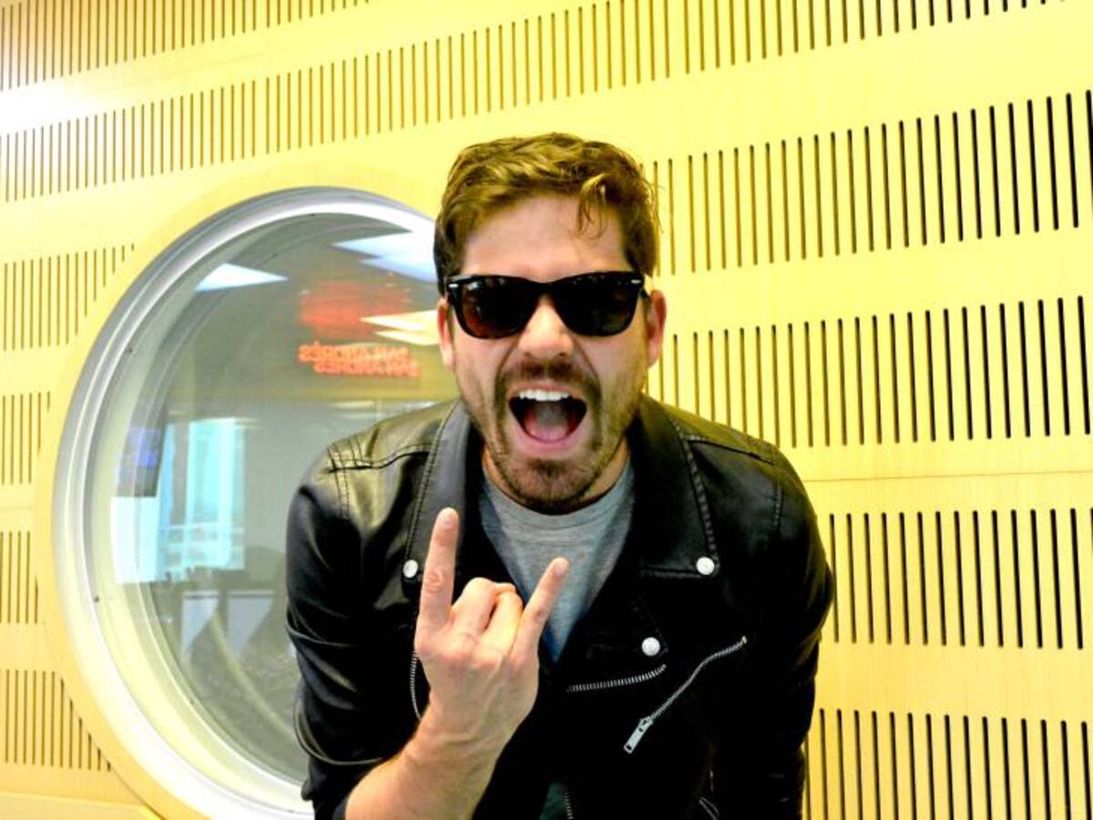 Samper en Una Serenata al Oído