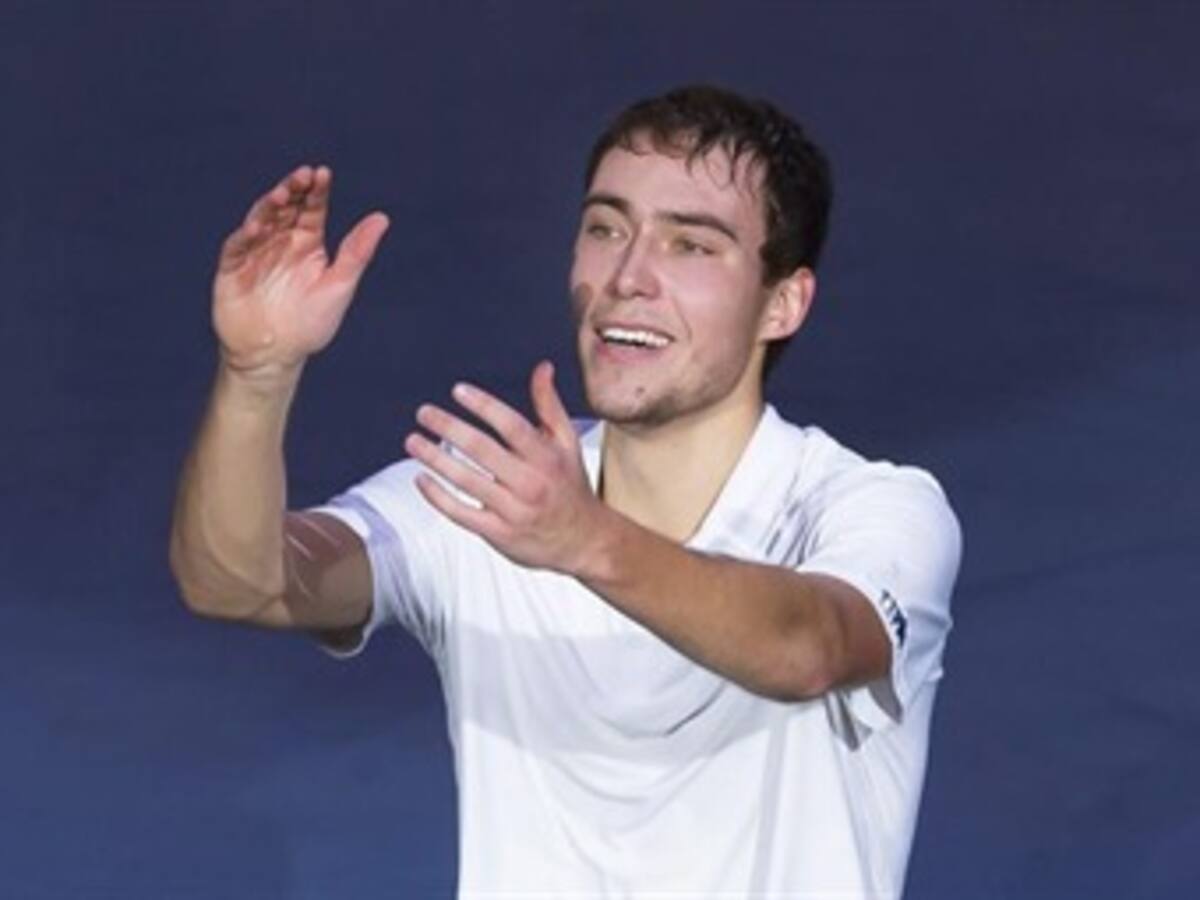 Janowicz sorprendió a Murray y lo eliminó en París-Bercy