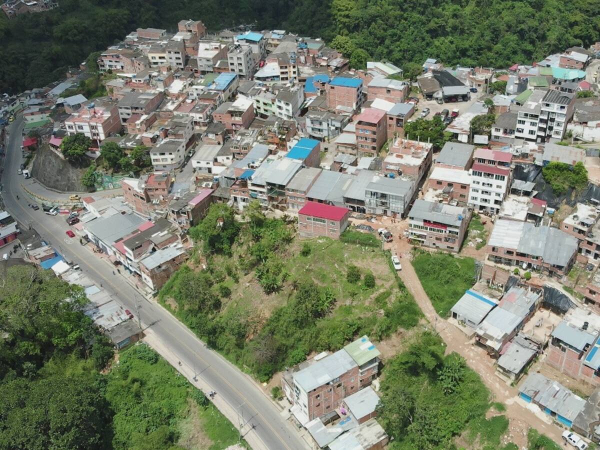 Por riesgo, reubican a 15 familias en Bucaramanga