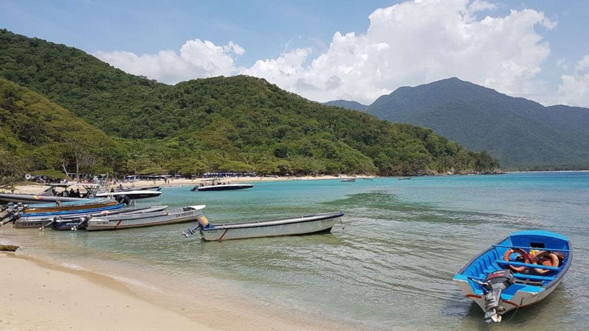 Tres playas fueron cerradas por exceso de turistas