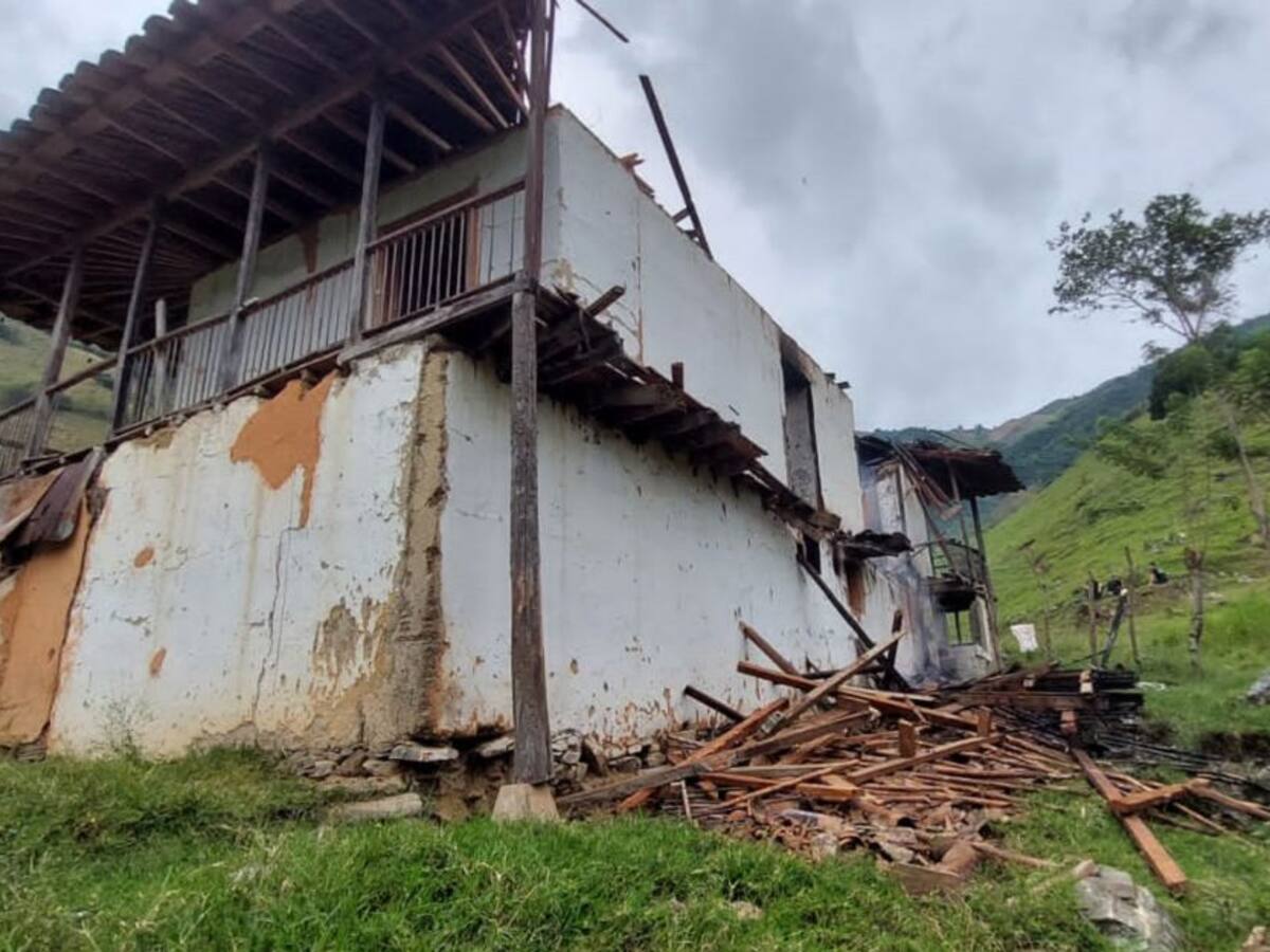 Investigan muerte de una persona hallada calcinada en una finca de Aguadas