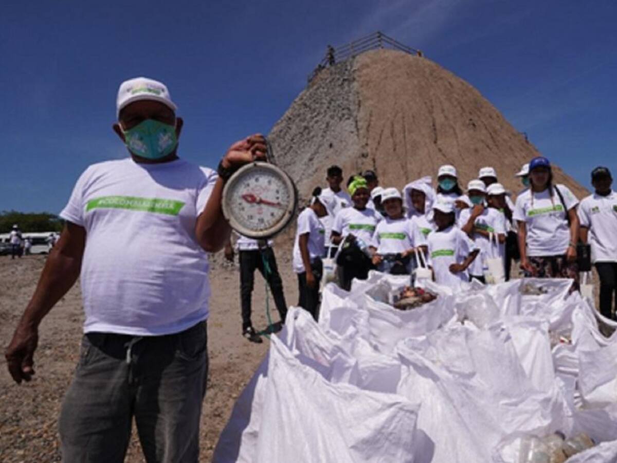 Cartagena, entre las ciudades que recogieron 6.2 toneladas de basuras