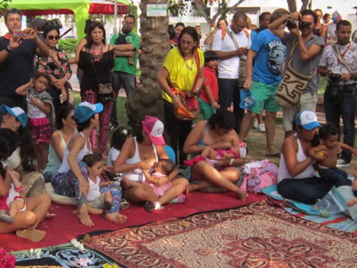 Lactatón convoca a lactar en público a madres de 38 ciudades de Colombia