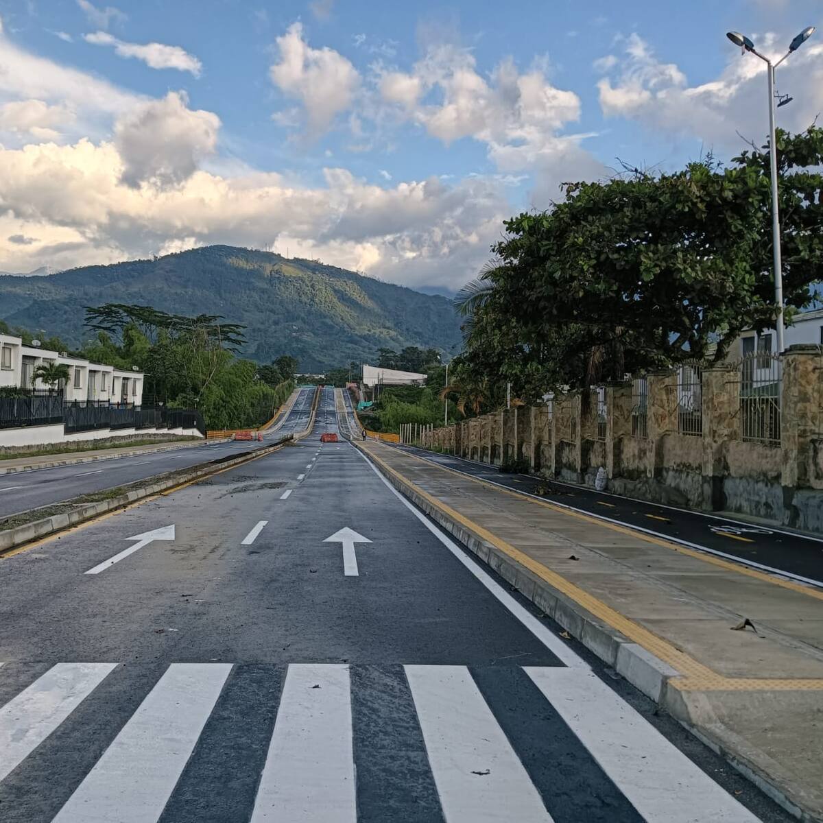 Puente Avenida 19 norte en Armenia entra en funcionamiento, faltan obras complementarias