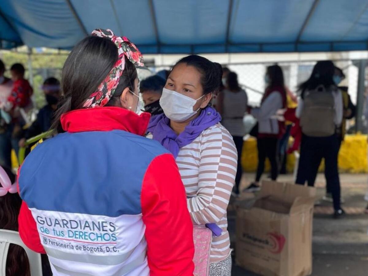 Ayuda humanitaria y empleo es lo que más piden los venezolanos en Bogotá