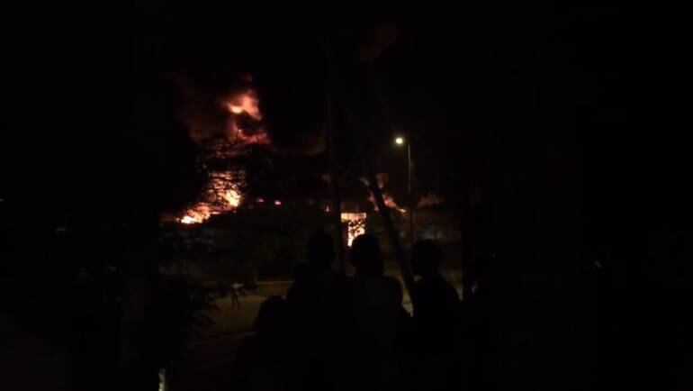 Cuantiosas pérdidas económicas deja incendio en la frontera con Venezuela.