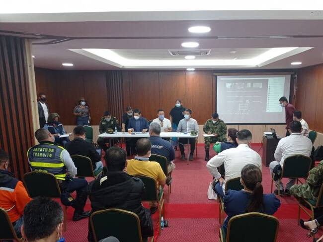 Las autoridades se reunieron para tomar las decisiones.