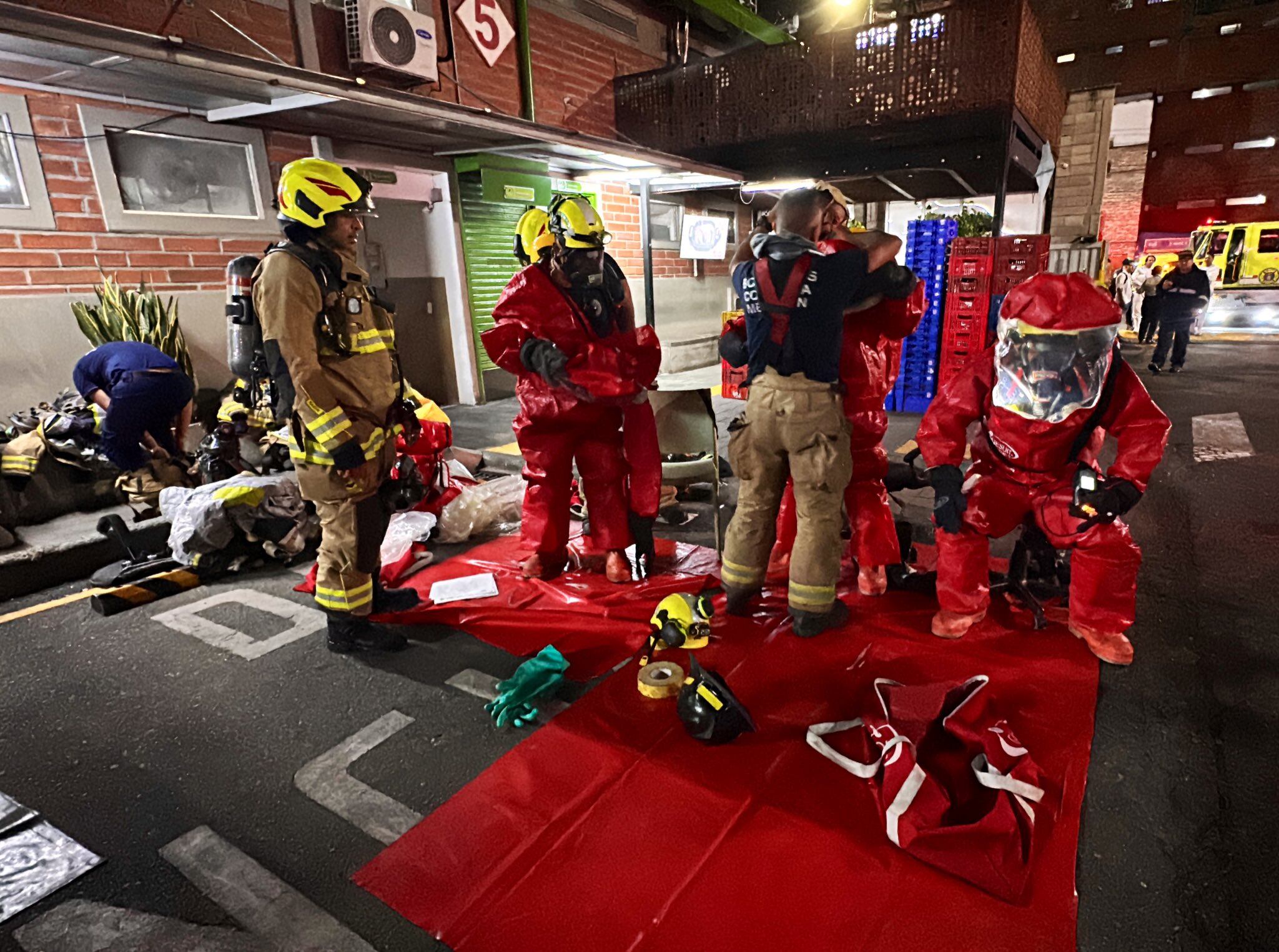 Bomberos Medellín controlaron fuga de amoniaco en empresa de Colanta- foto Dagrd