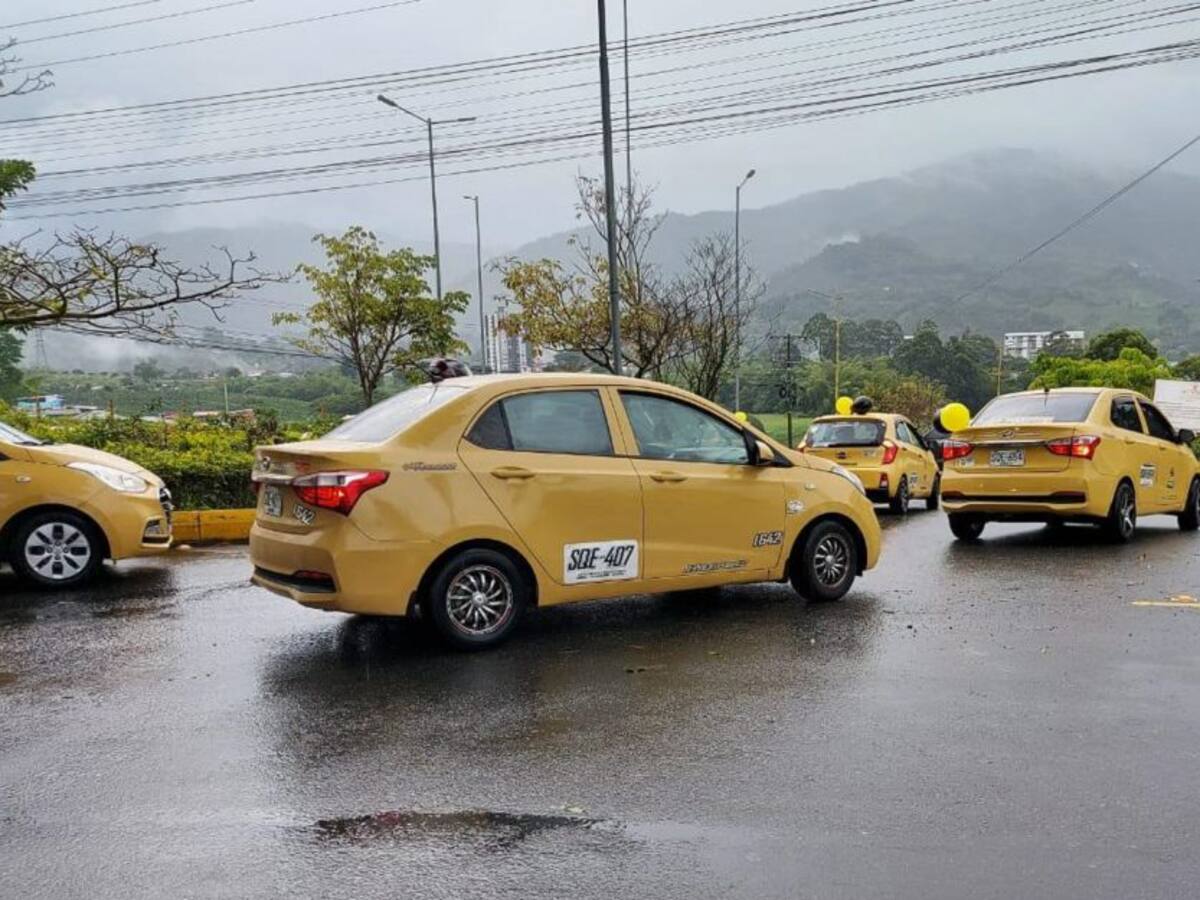 Taxistas de Armenia protestaron exigiendo cumplimiento de acuerdos