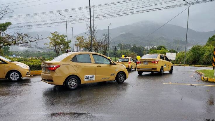 Taxistas de Armenia protestaron exigiendo cumplimiento de acuerdos