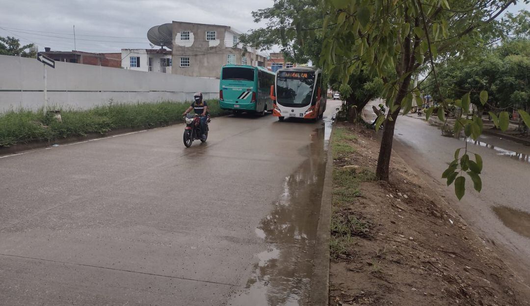 Después de las 8 de la noche, vecinos del sector señalan que no hay busetas