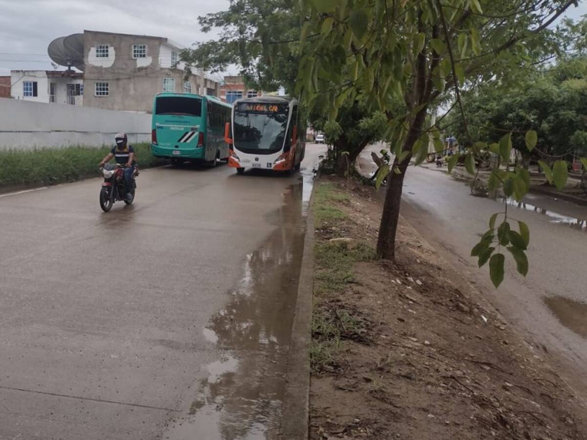 En Bicentenario reclaman mejor servicio de transporte