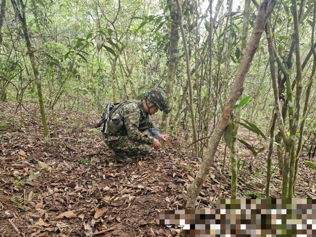 Ejército neutralizó artefacto explosivo en zona rural del Catatumbo.  Foto: Ejército.