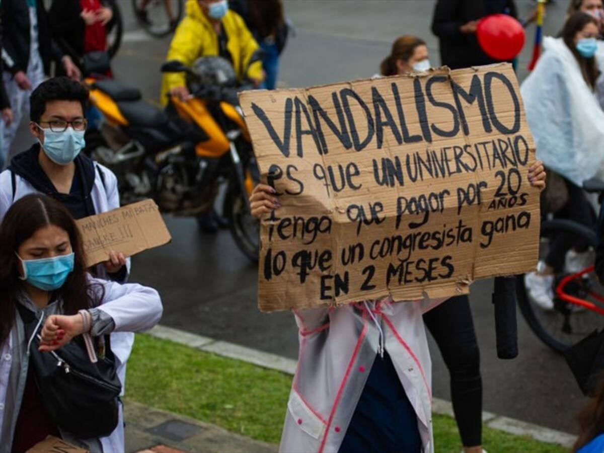 "Es necesario que paren los abusos de la fuerza pública": estudiantes