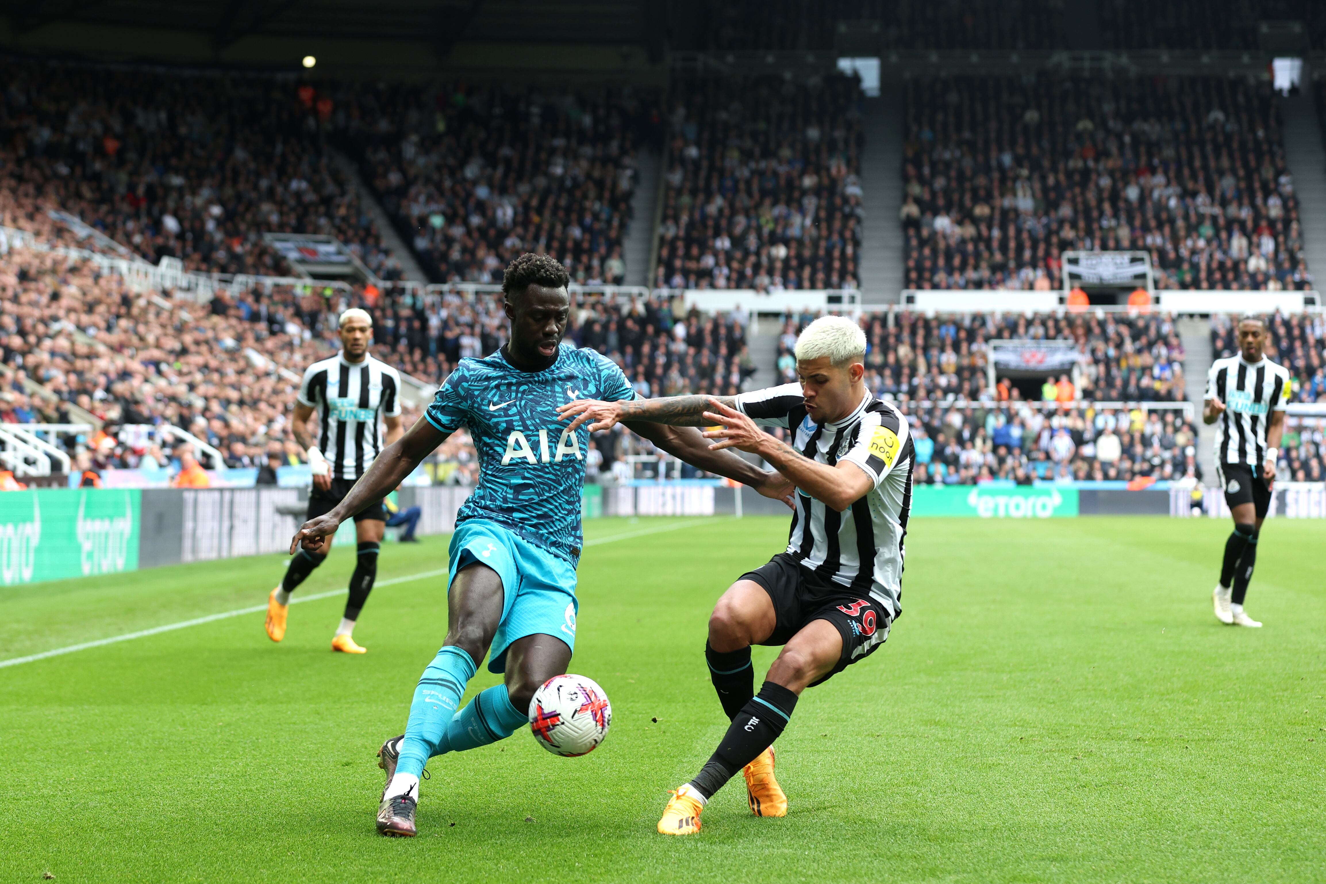 Dávinson Sánchez ingresó a los 23 minutos, cuando su equipo ya perdía 5-0. (Photo by Tottenham Hotspur FC/Tottenham Hotspur FC via Getty Images)
