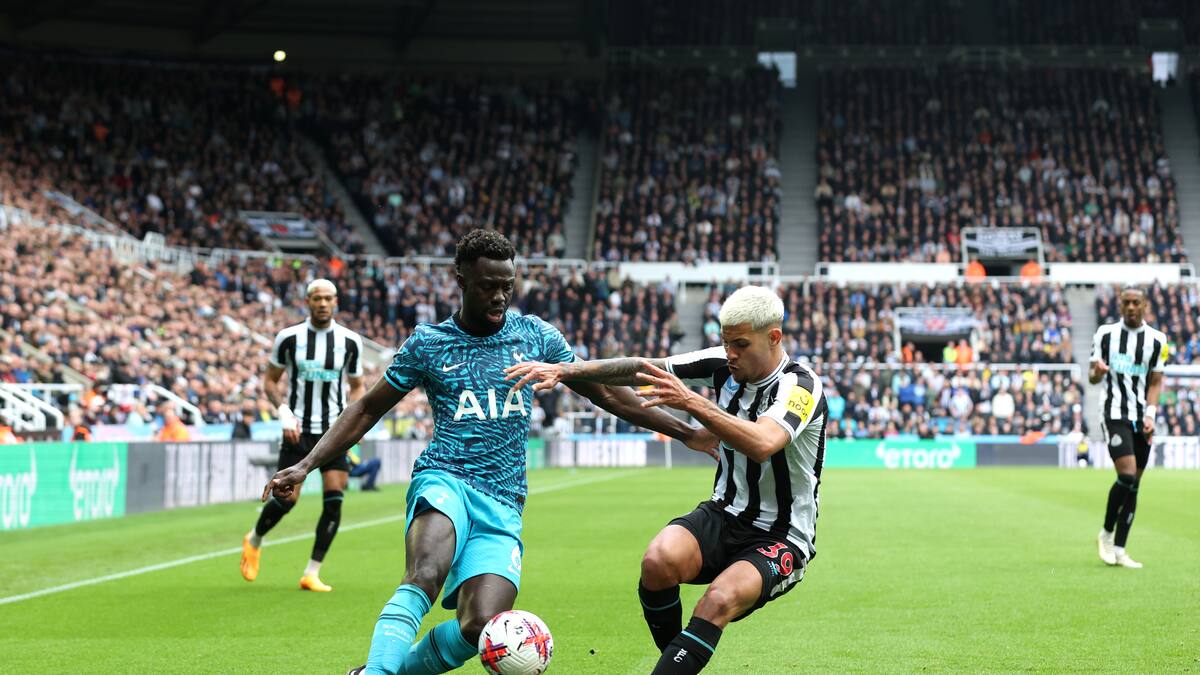 Dávinson Sánchez reapareció en escándalosa goleada del Newcastle al Tottenham