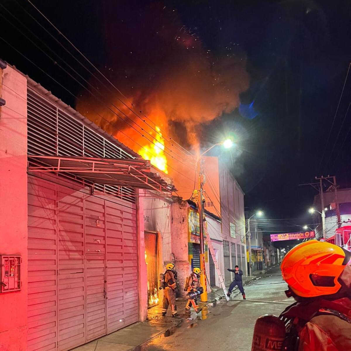 Incendio consumió recicladora en Bucaramanga