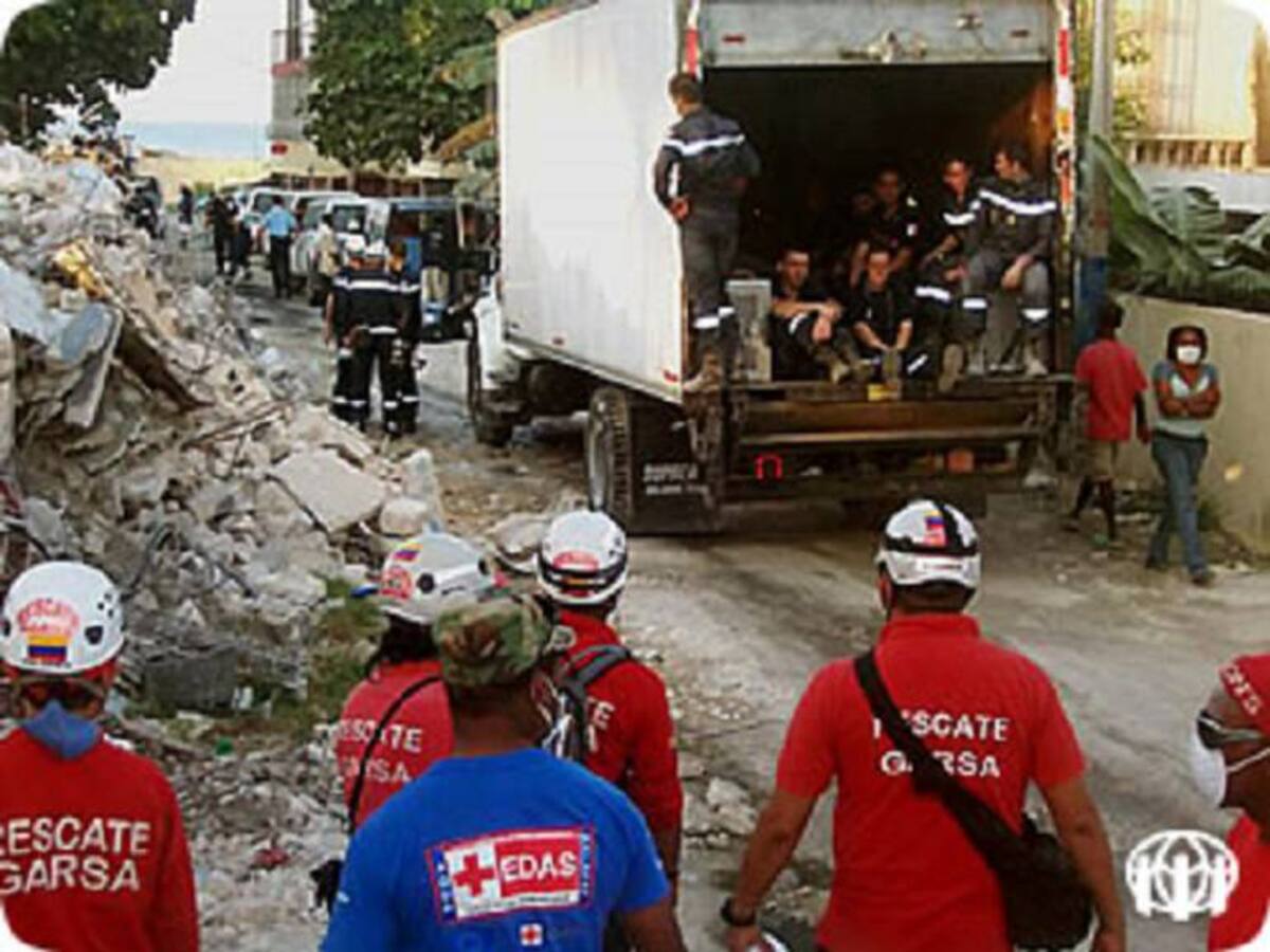 Más rescatistas de Antioquia se alistan para ayudar en Ecuador