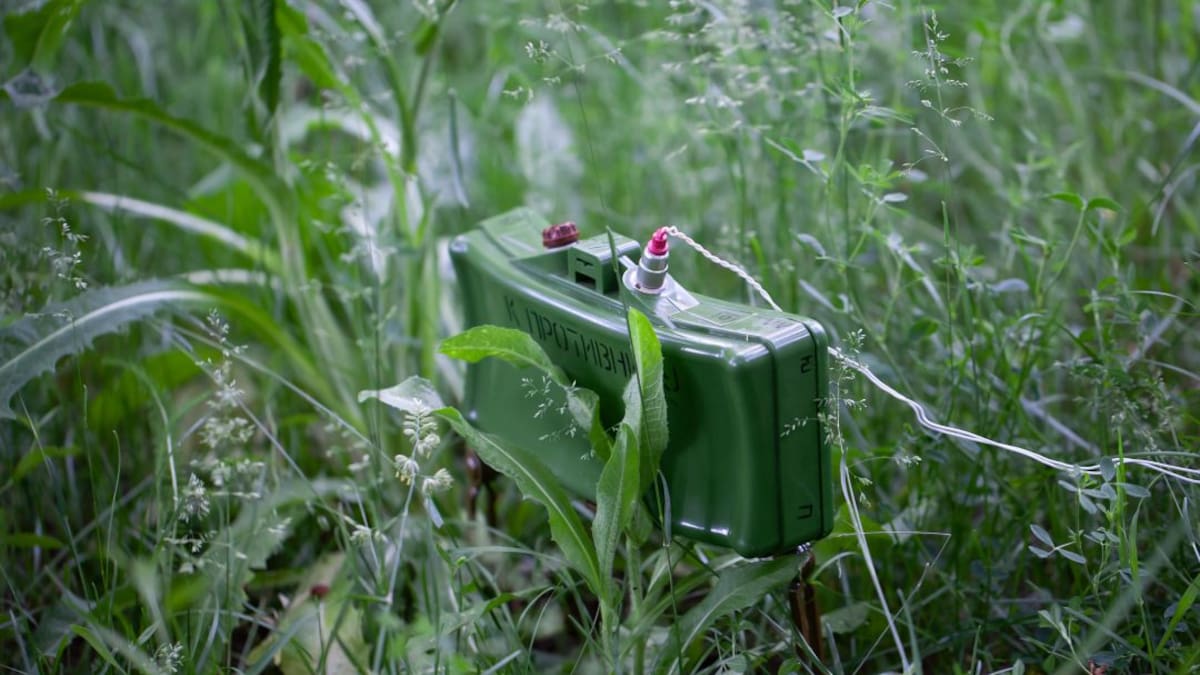 ABRIL 24 - MINAS ANTIPERSONA - EN FAMILIA