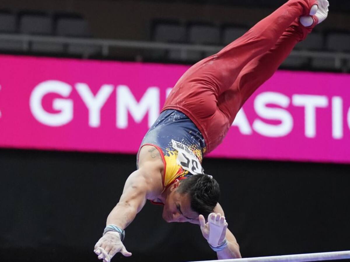 Jossimar Calvo clasifica a final del Mundial, pero no podrá participar