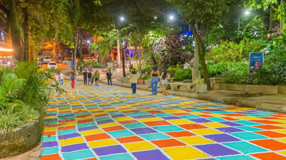 Nos querían sacar del Parque Lleras porque “les parecíamos meretrices”