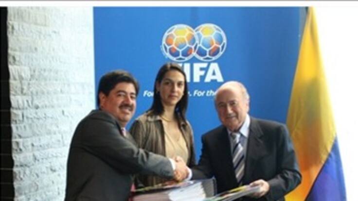 Blatter afirma que Uruguay y Argentina quieren organizar el Mundial del 2030