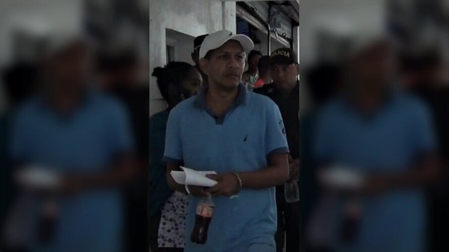 Junto al "Pichi" capturaron a su hija y dos presuntos miembros de la banda criminal que lideraba. Foto: Prensa Fiscalía
